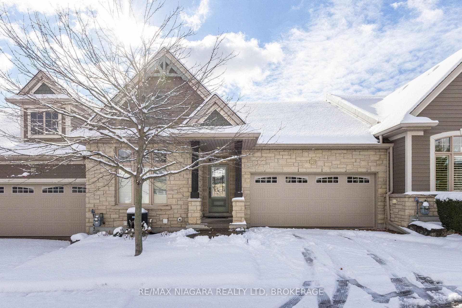 19 Crimson Drive, Niagara-on-the-Lake, ON L0S 1J1