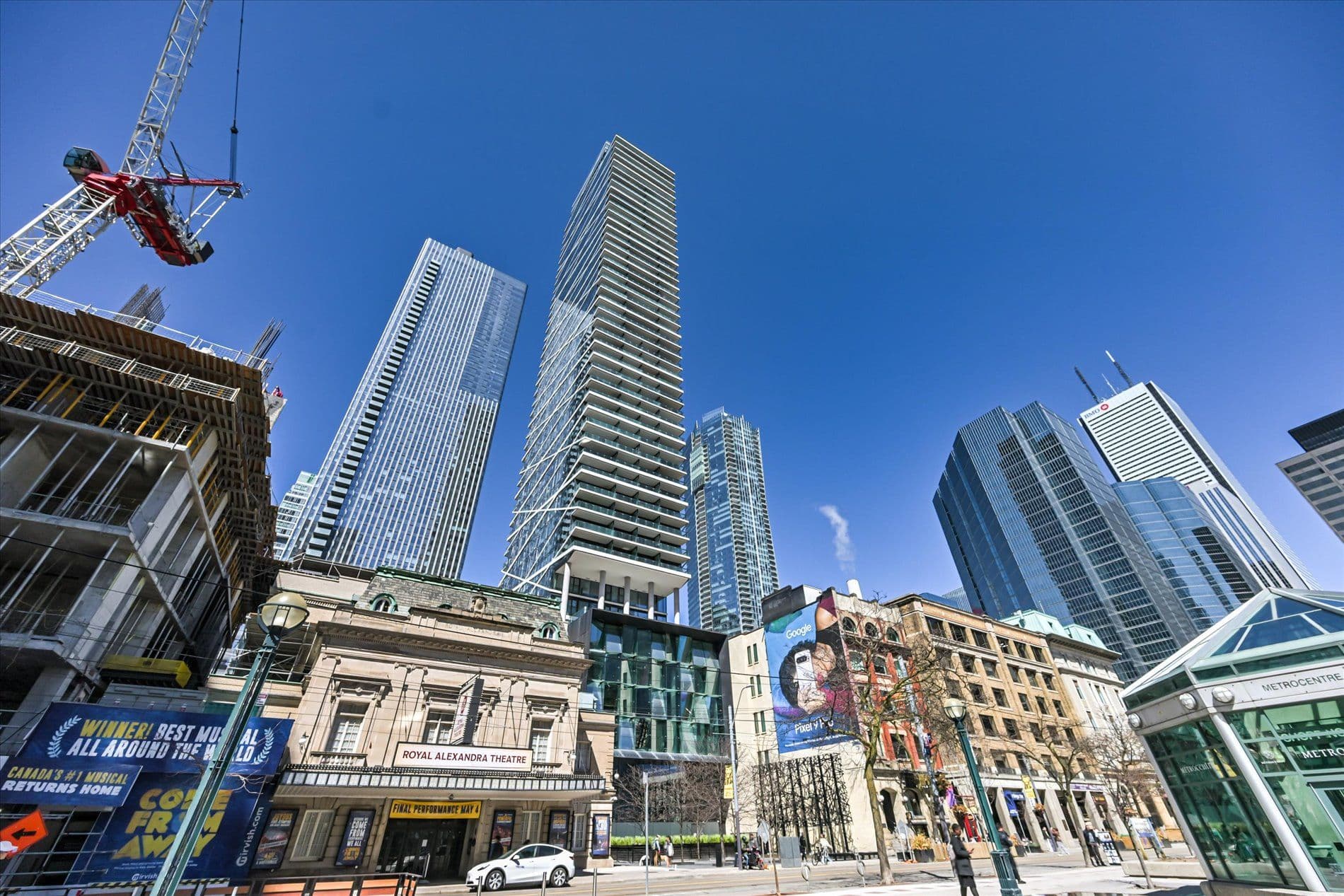 224 King Street W 3006, Toronto C01, ON M5H 0A6