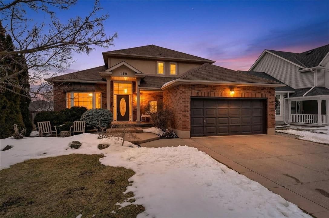 119 Dorchester Drive, Grimsby, ON L3M 5H5