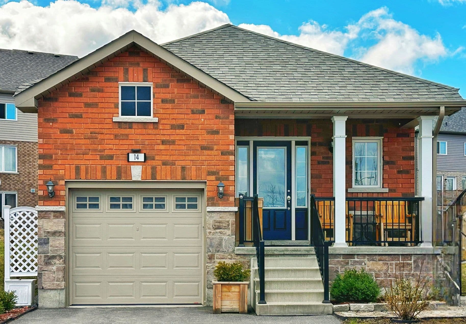 14 Summer Lane, Peterborough, ON K9L 0G4