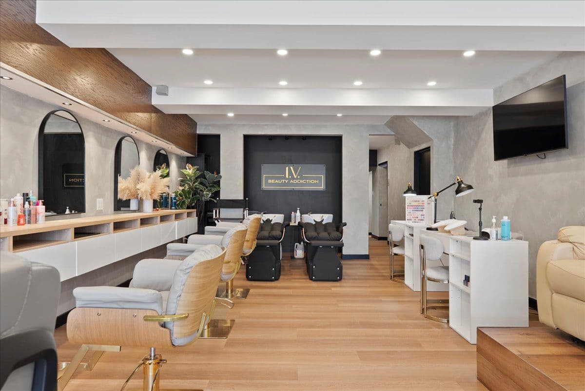 113 Dunn Street N, Oakville, ON L6J 3C9