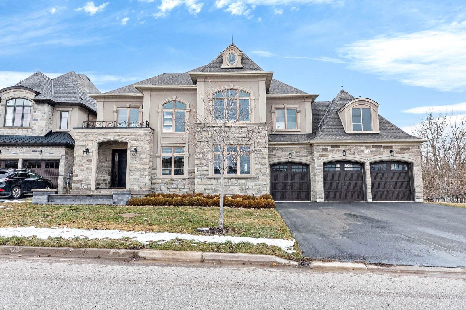 122 Burns Boulevard, King, ON L7B 0M2