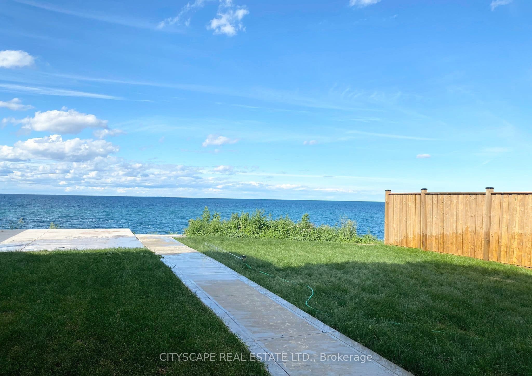 48 Seabreeze Crescent, Hamilton, ON L8E 5C8