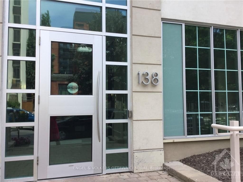 138 SOMERSET Street W 1005, Ottawa Centre, ON K2P 0A3