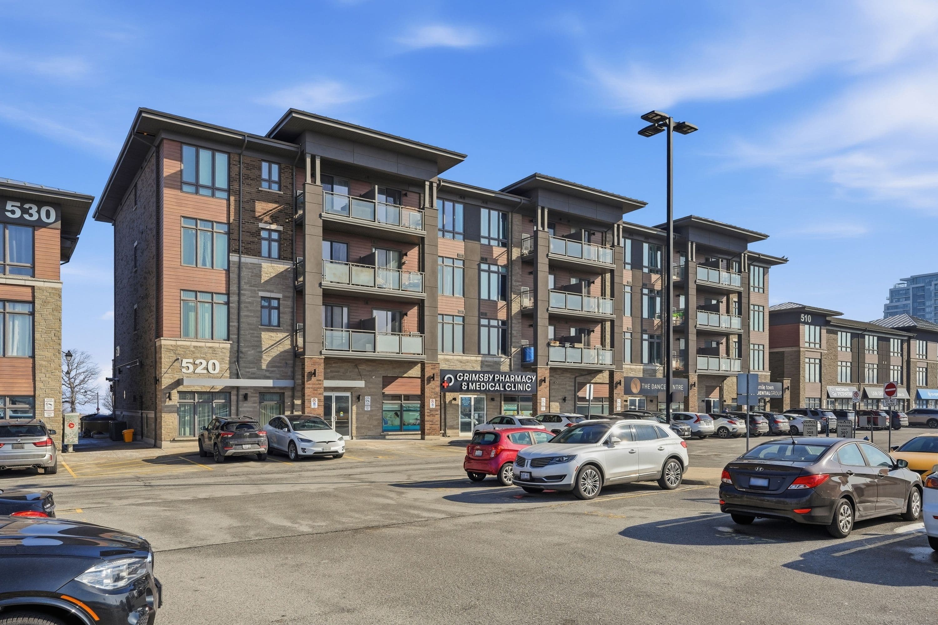 520 North Service Road 411, Grimsby, ON L3M 0C9