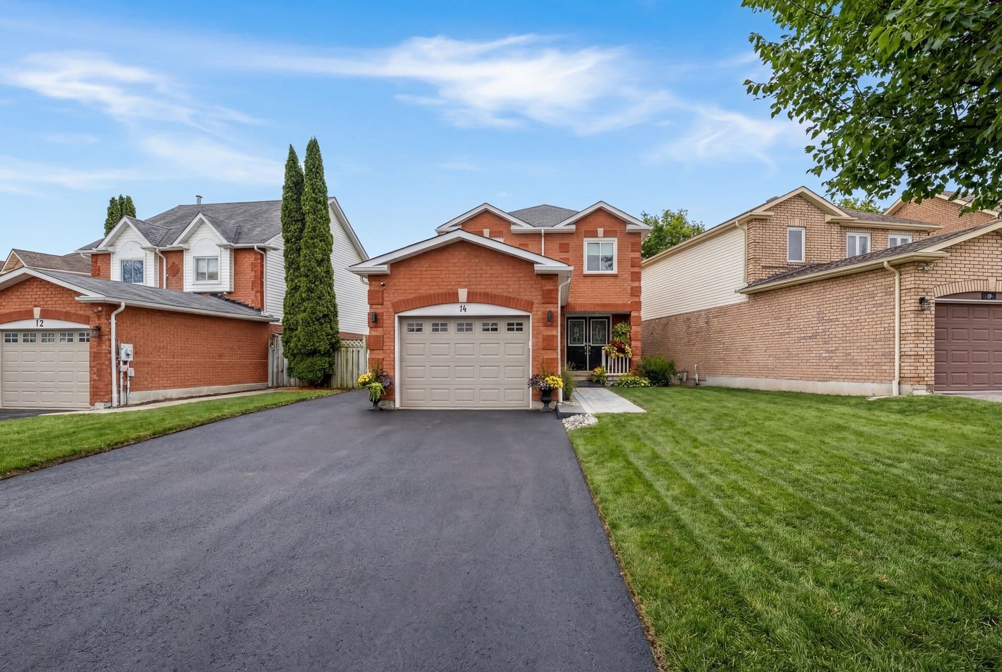 14 Elephant Hill Drive, Clarington, ON L1C 4M5