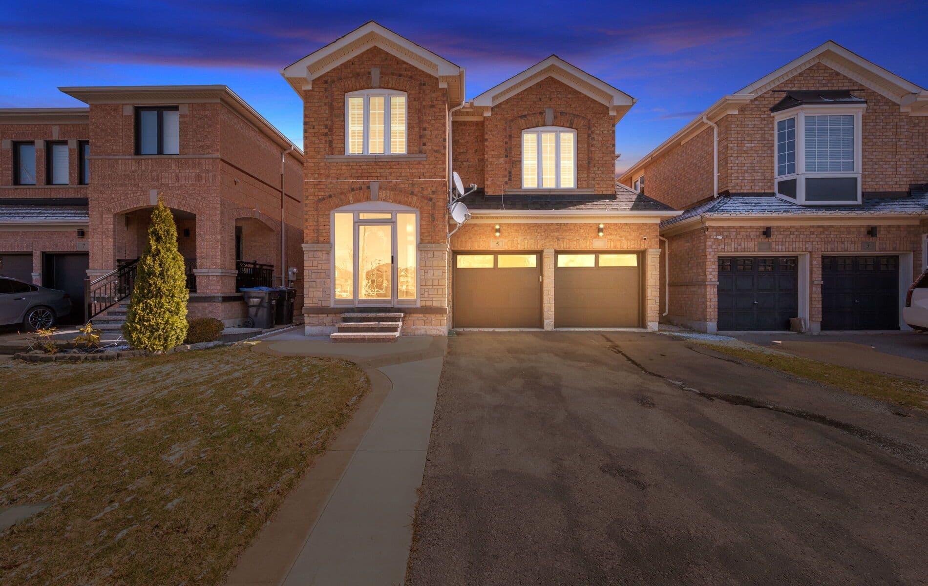 5 Thornbush Boulevard, Brampton, ON L7A 3X9