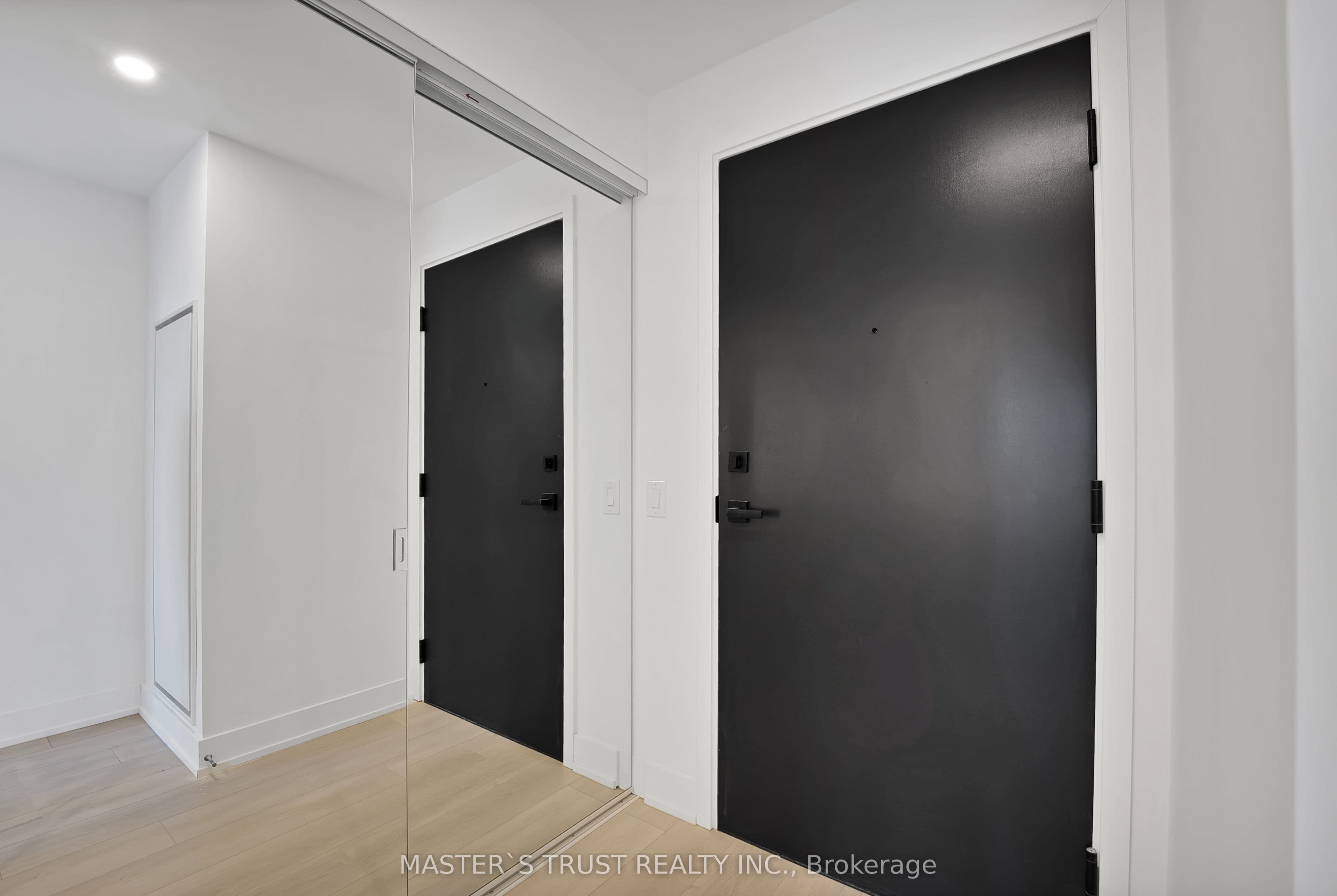 36 Olive Avenue 1607, Toronto C14, ON M2N 0M4