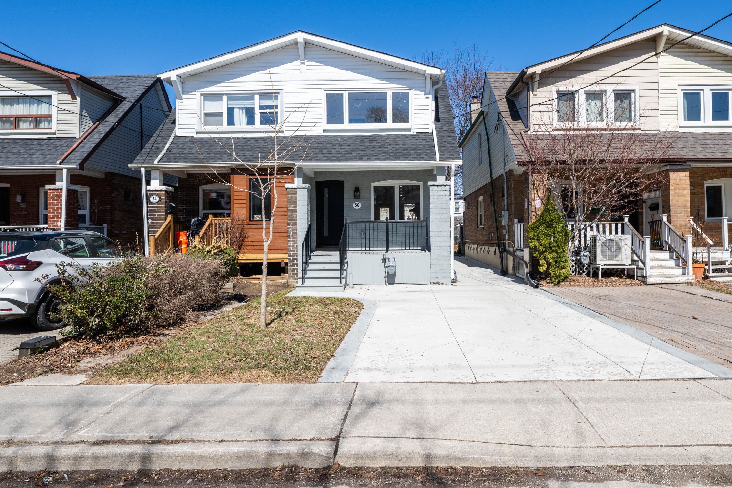 56 Mortimer Avenue, Toronto E03, ON M4K 2A1