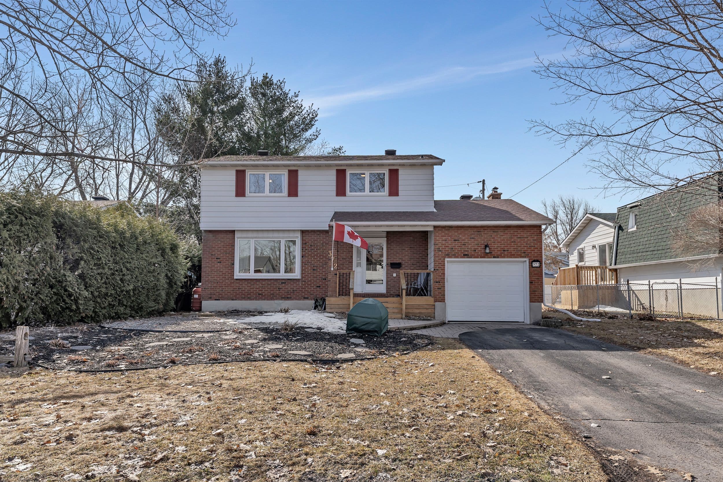 372 Phoenix Crescent, Orleans - Cumberland and Area, ON K1E 1V7