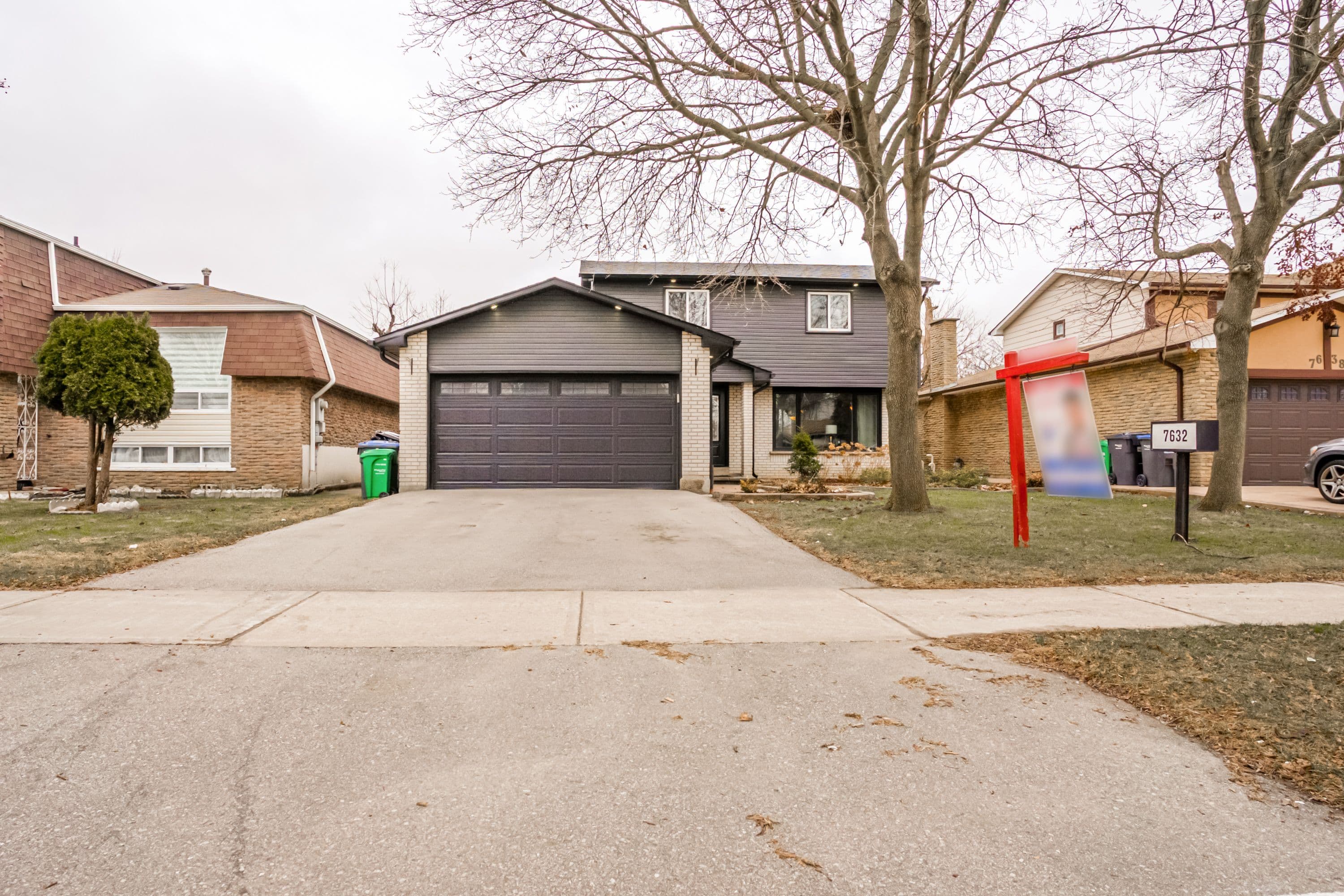 7632 Netherwood Road, Mississauga, ON L4T 2P1