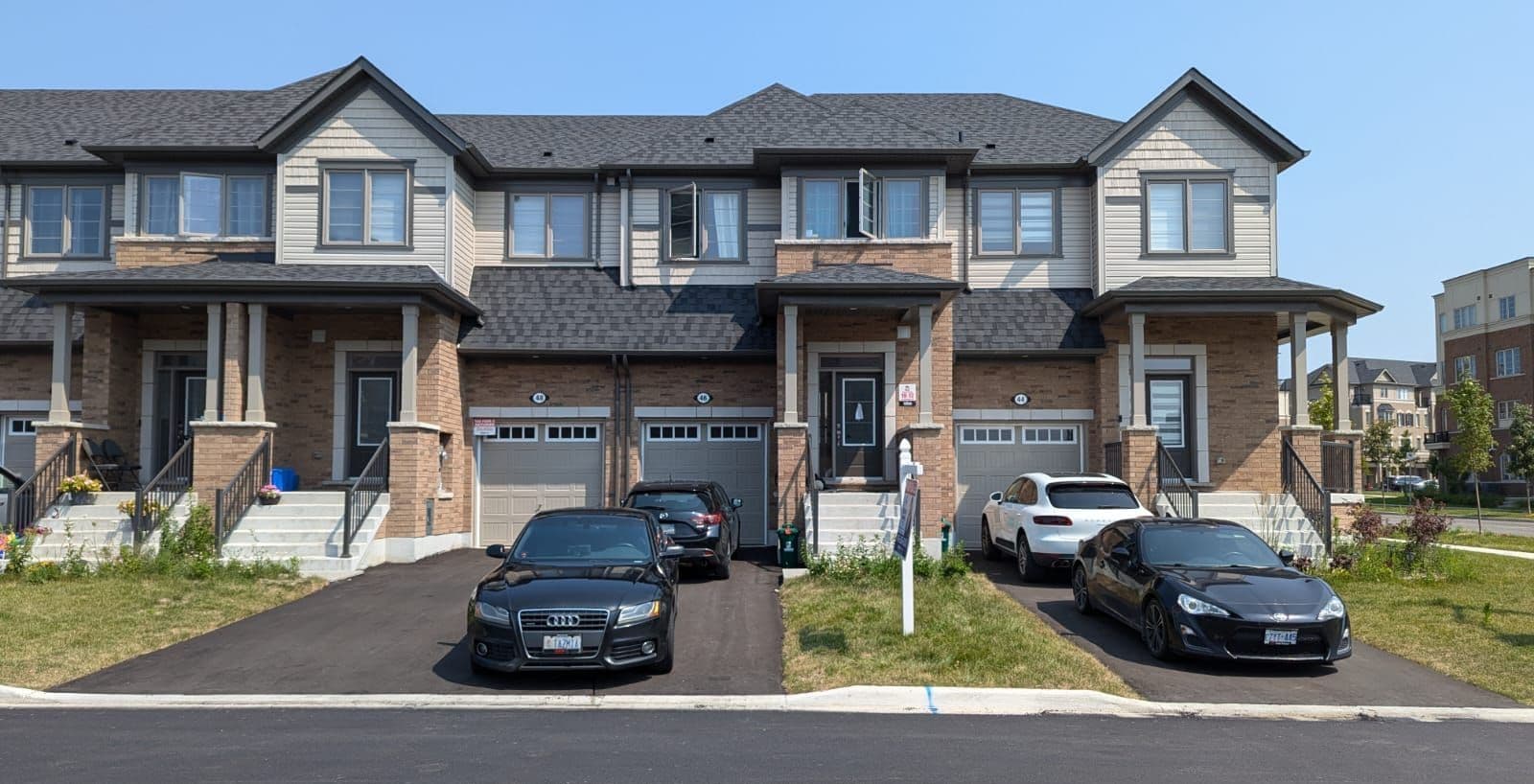 46 Bayardo Drive, Oshawa, ON L1L 0V2