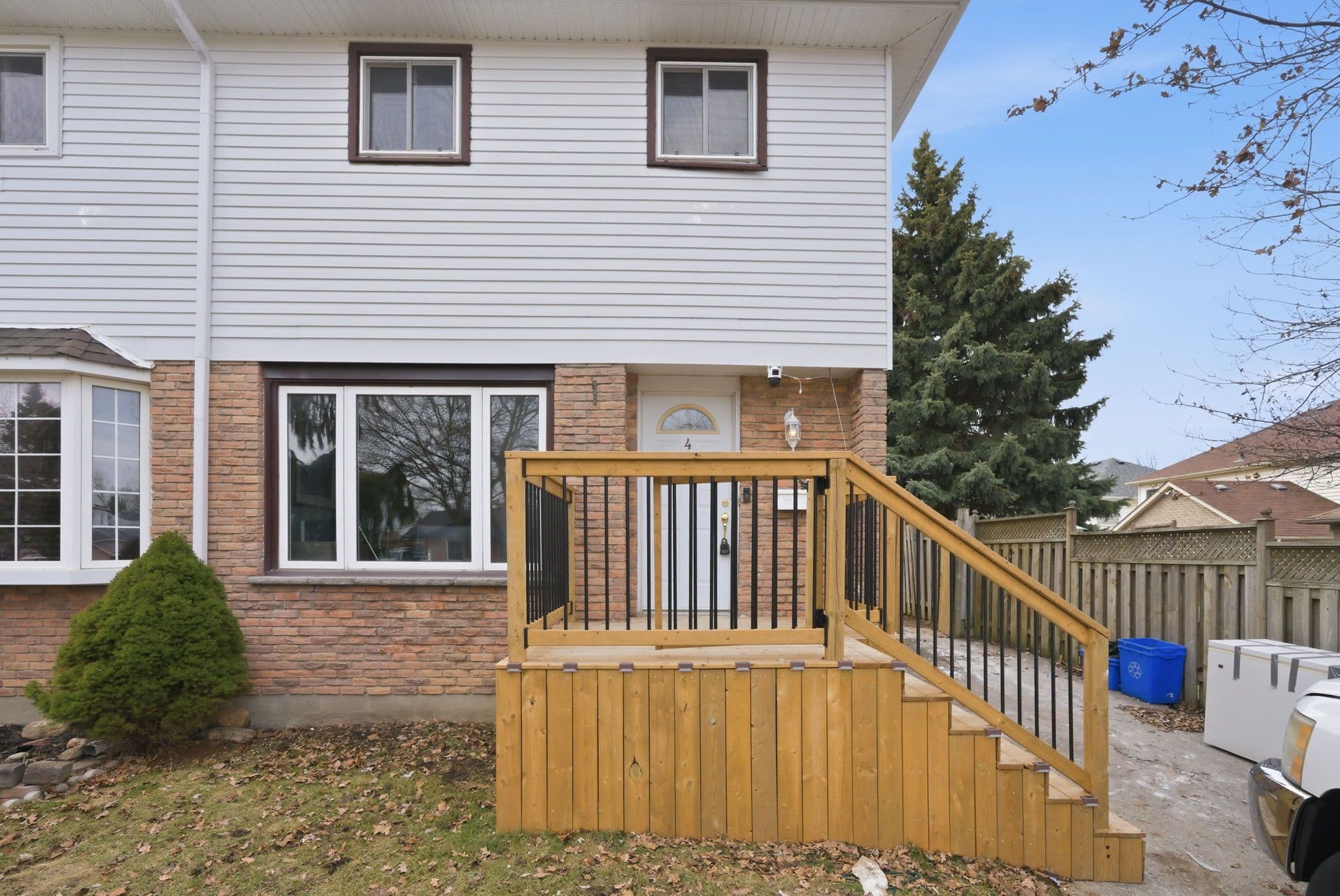 428 Lesabre Street, Oshawa, ON L1K 1E4