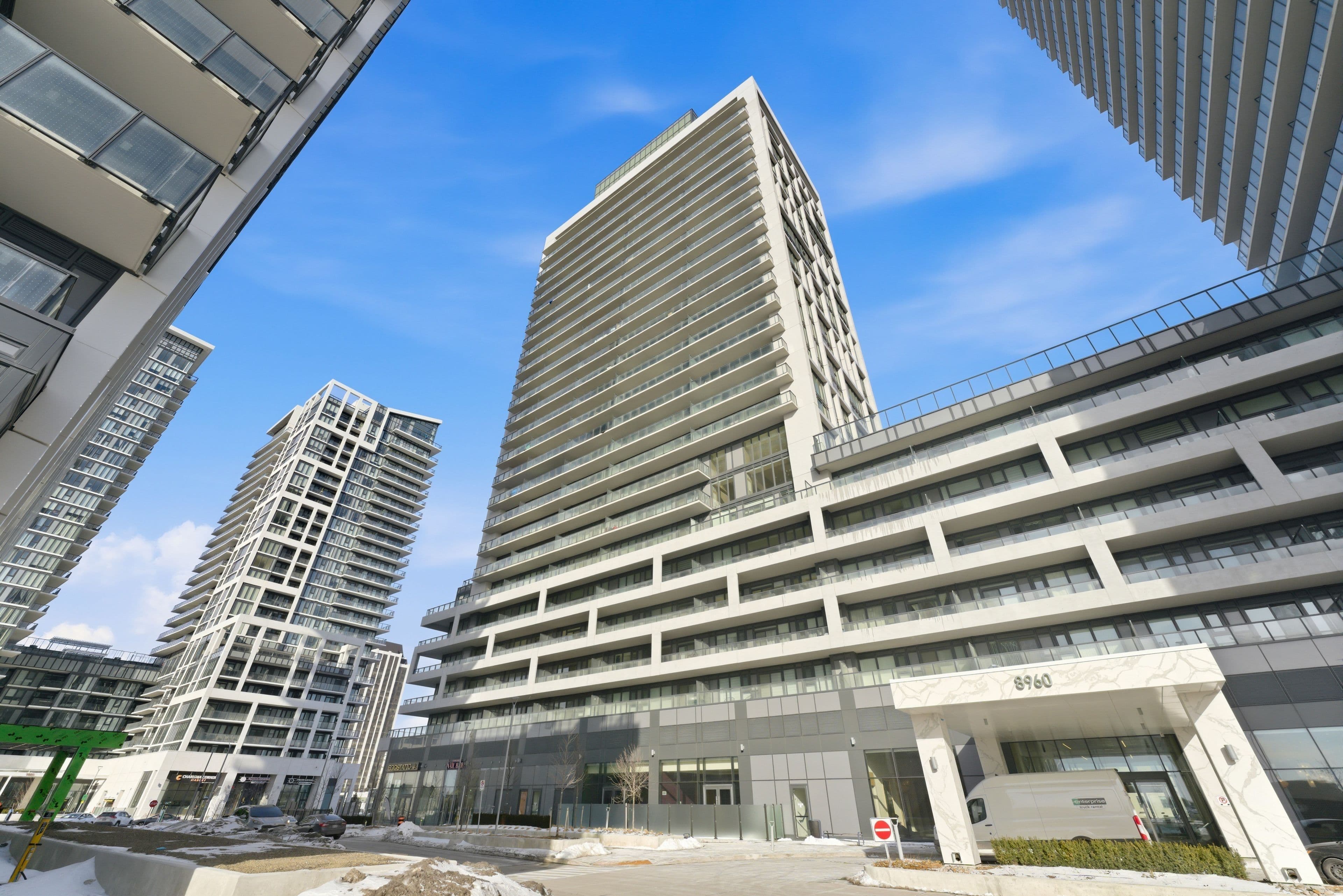 8960 Jane Street 403, Vaughan, ON L4K 0N9