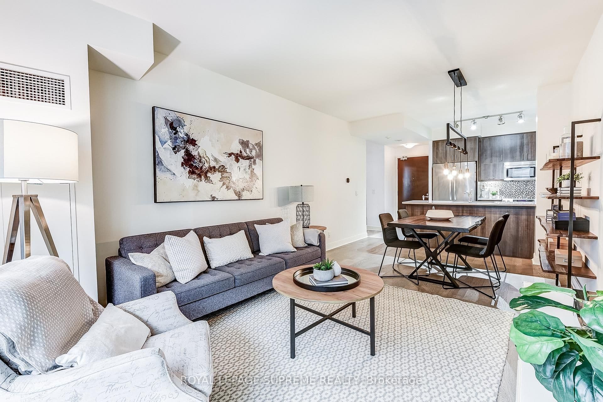 825 Church Street 619, Toronto C09, ON M4W 3Z4