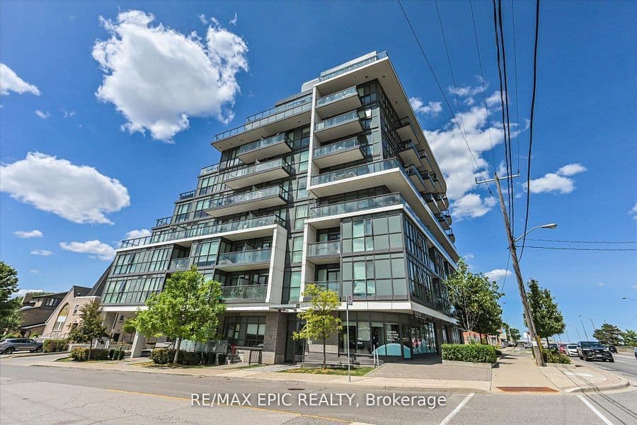16 McAdam Avenue 204, Toronto W04, ON M6A 0B9