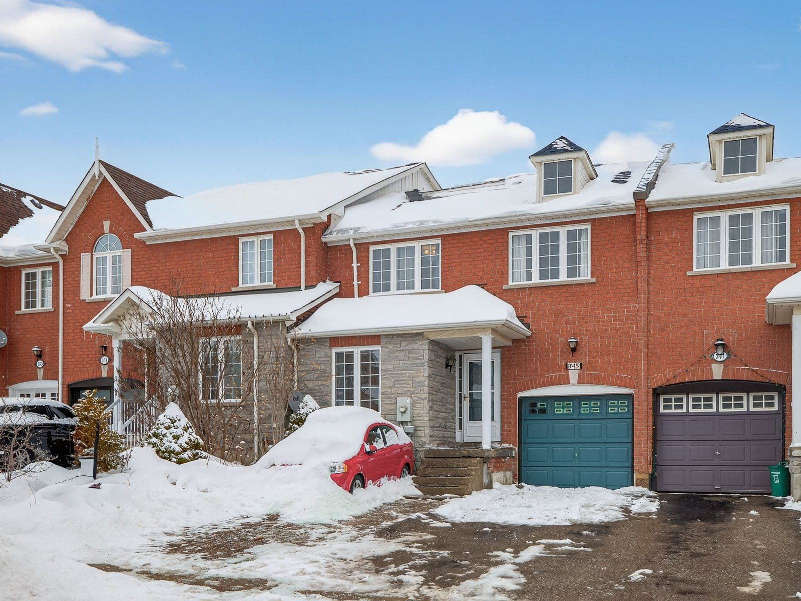 349 Wood Duck Lane, Newmarket, ON L3X 2X8