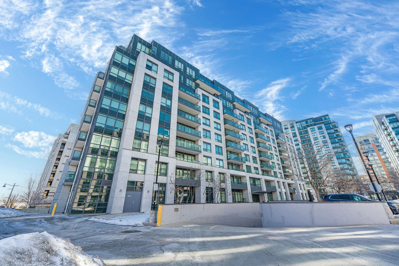 30 Clegg Road 907, Markham, ON L3R 0G6