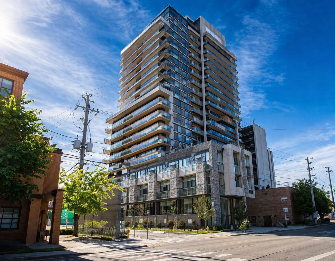 1603 Eglinton Avenue W 421, Toronto C03, ON M6E 0A1