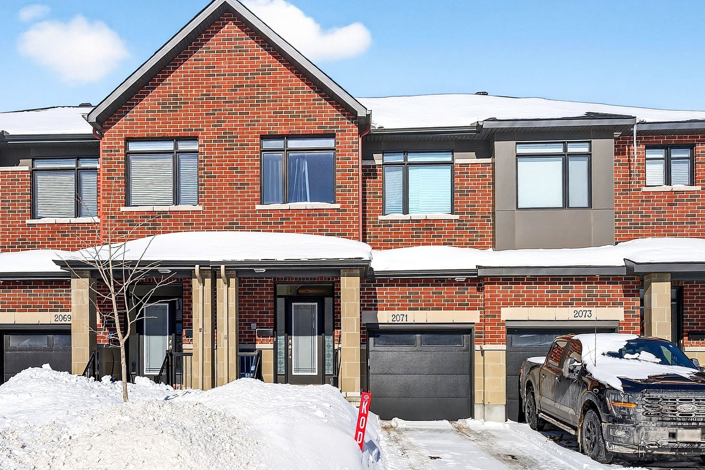 2071 Allegrini Terrace, Kanata, ON K2S 2S1