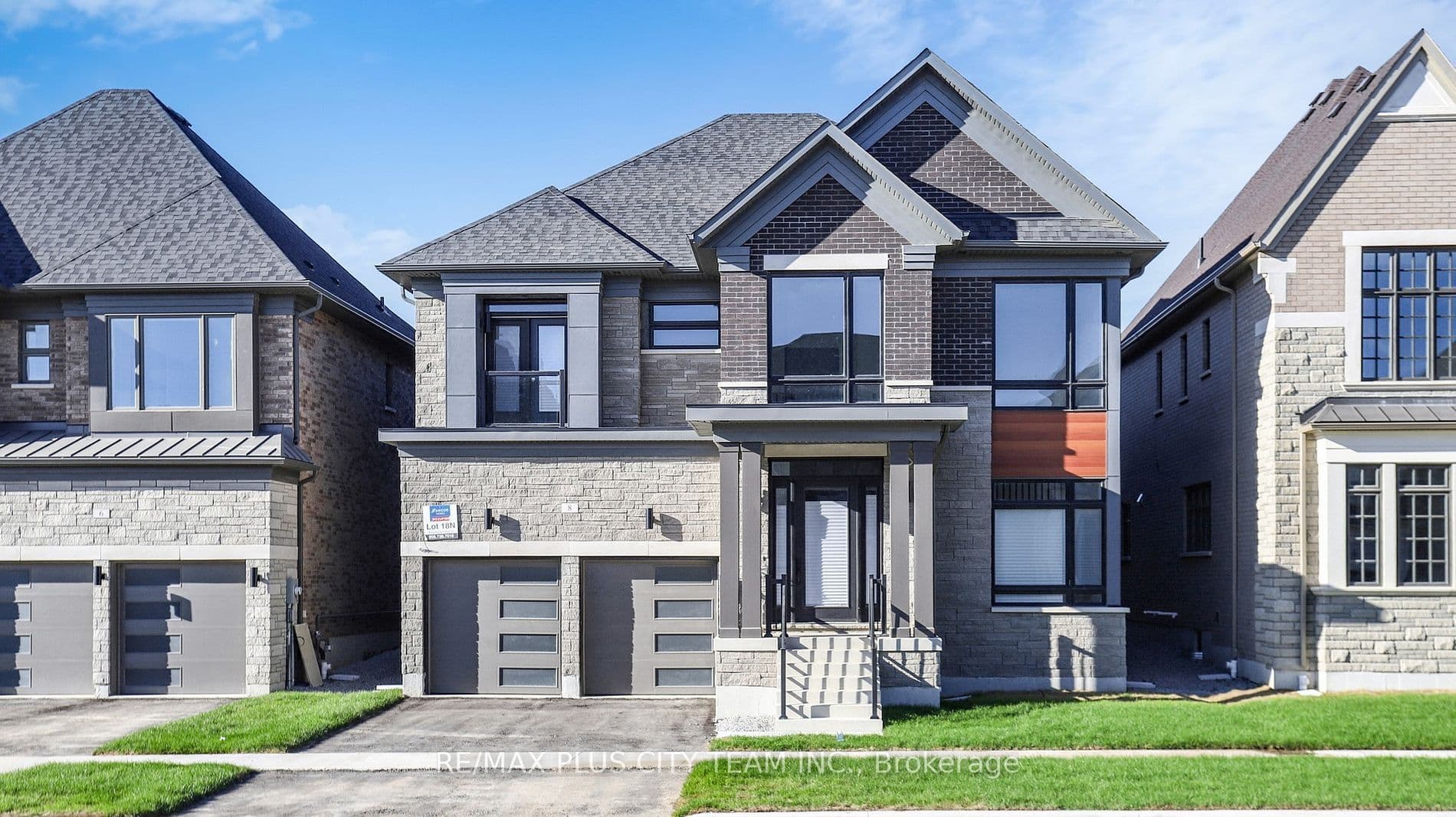 8 Saxby Farm Avenue, King, ON L7B 0T1