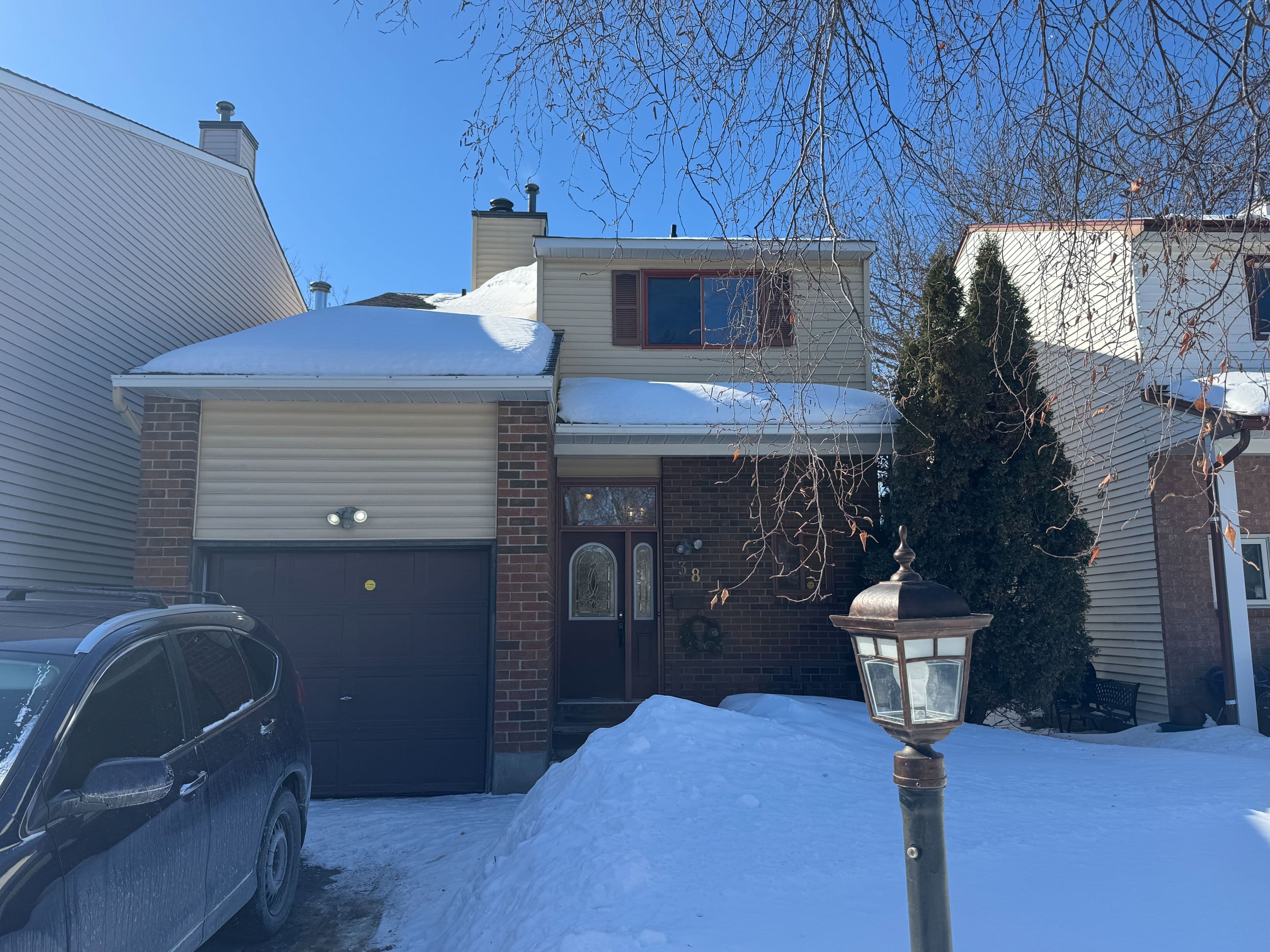 38 Chester Crescent, Barrhaven, ON K2J 2H3