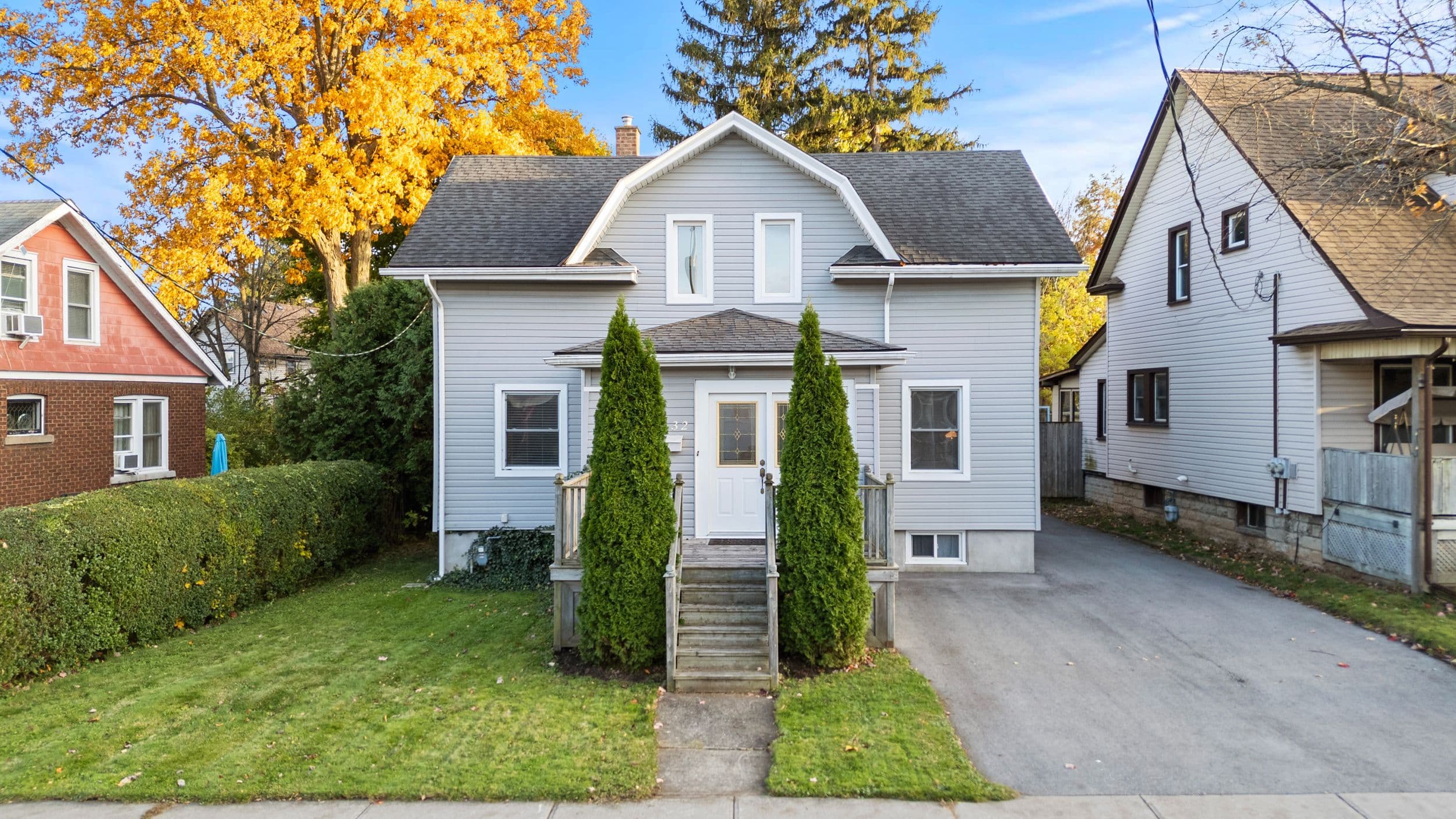 4732 Ryerson Crescent, Niagara Falls, ON L2E 1E5