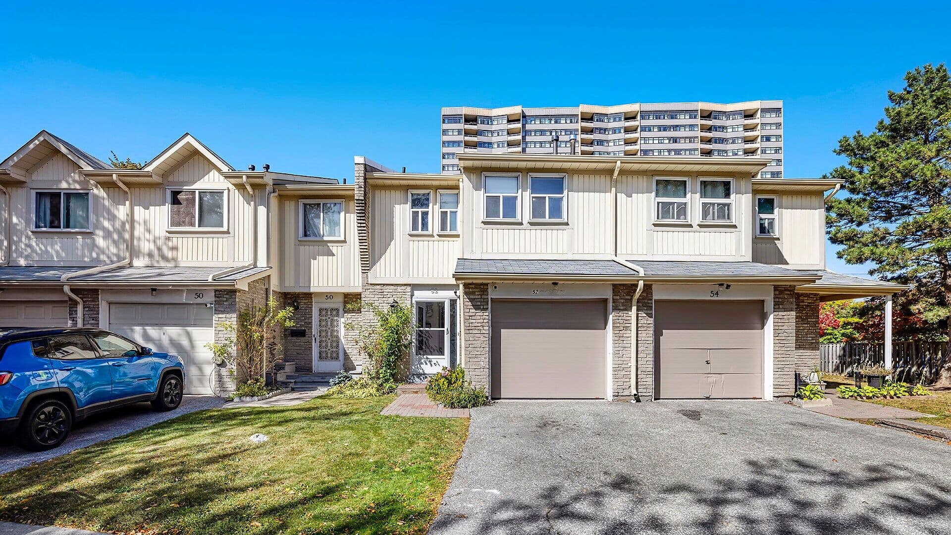 1290 Bridletowne Circle 52, Toronto E05, ON M1W 2V4