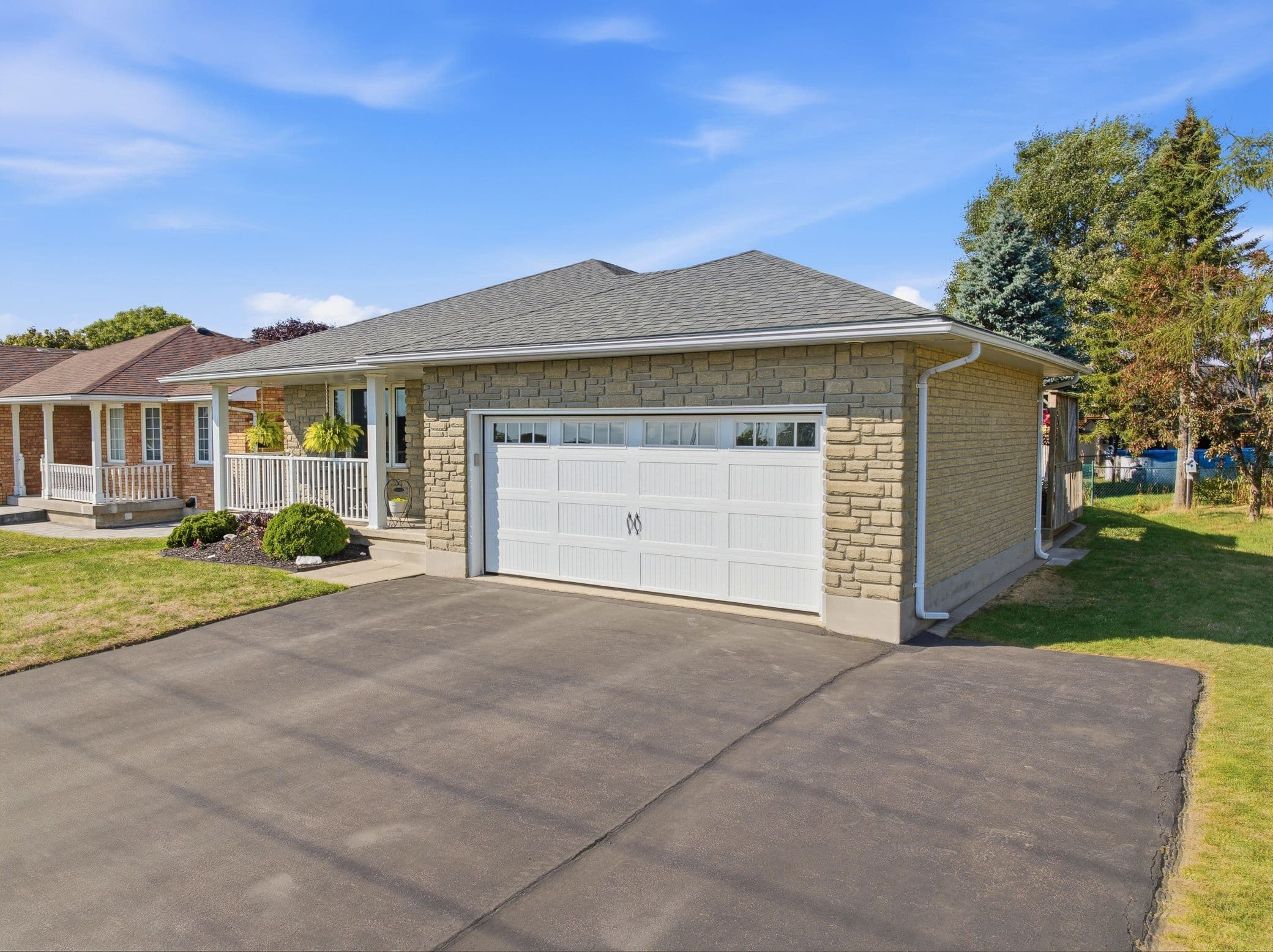 340 Bridge Street W, Belleville, ON K8P 5H1