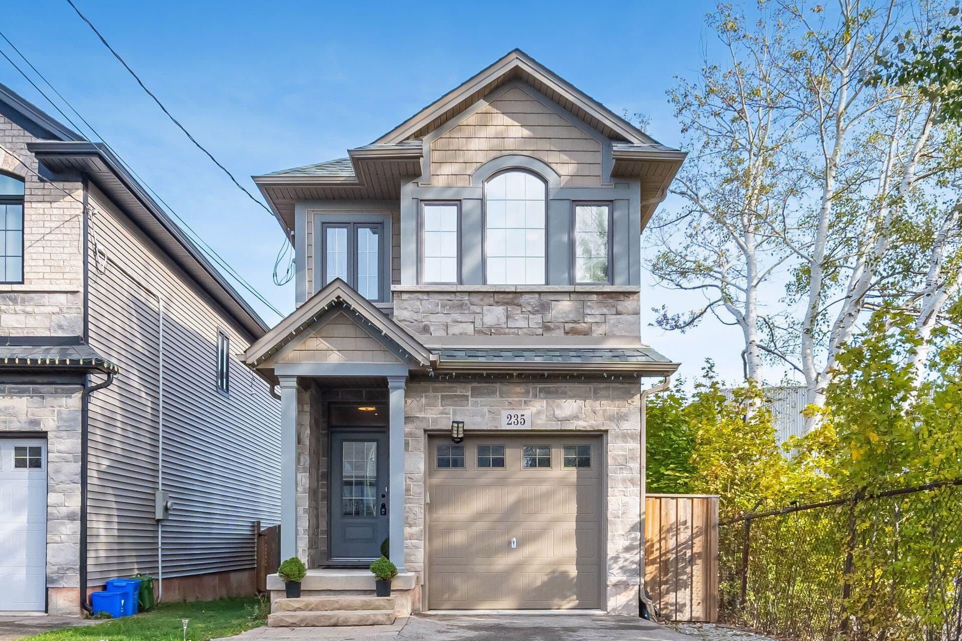 235 Mead Avenue, Hamilton, ON L8H 3V6