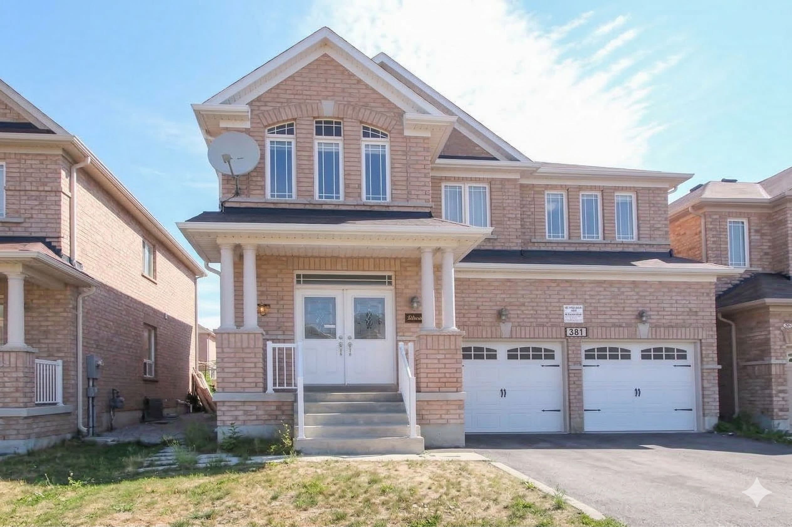 381 Queen Mary Drive, Brampton, ON L7A 3T1