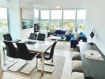 297 Oak Walk Drive 403, Oakville, ON L6H 3R6