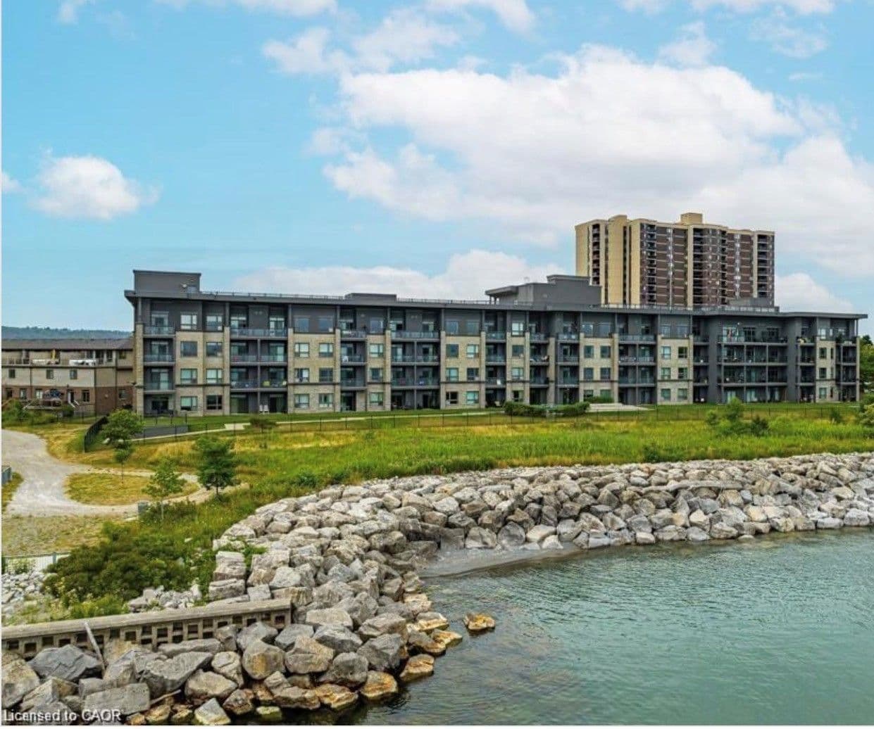 35 Southshore Crescent 206, Hamilton, ON L8E 0J2