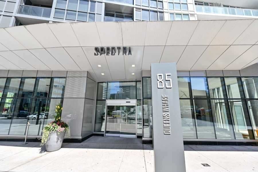85 Queens Wharf Road 1608, Toronto C01, ON M5V 0J9