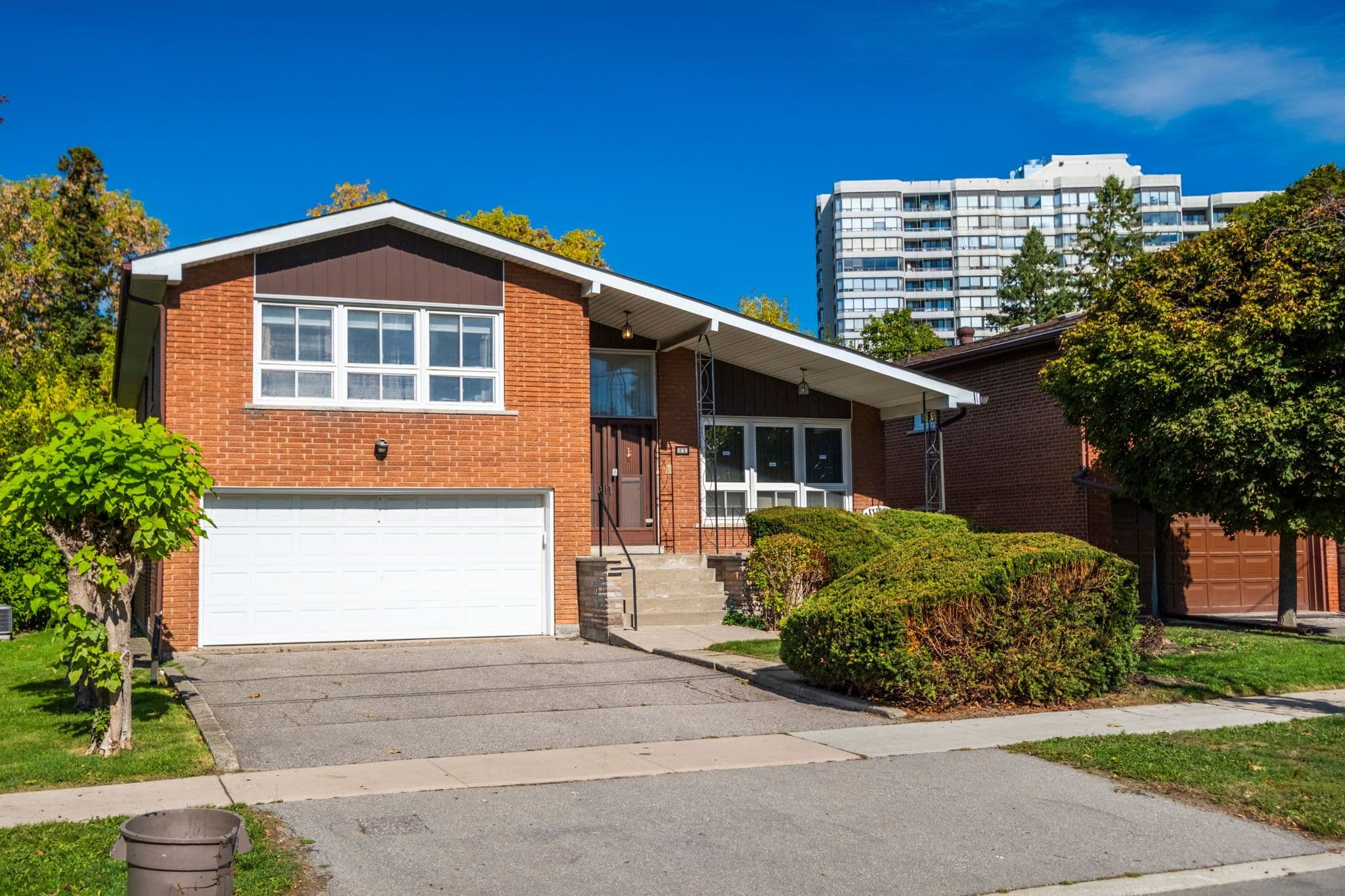 48 Russfax Drive, Toronto C07, ON M2R 3B1