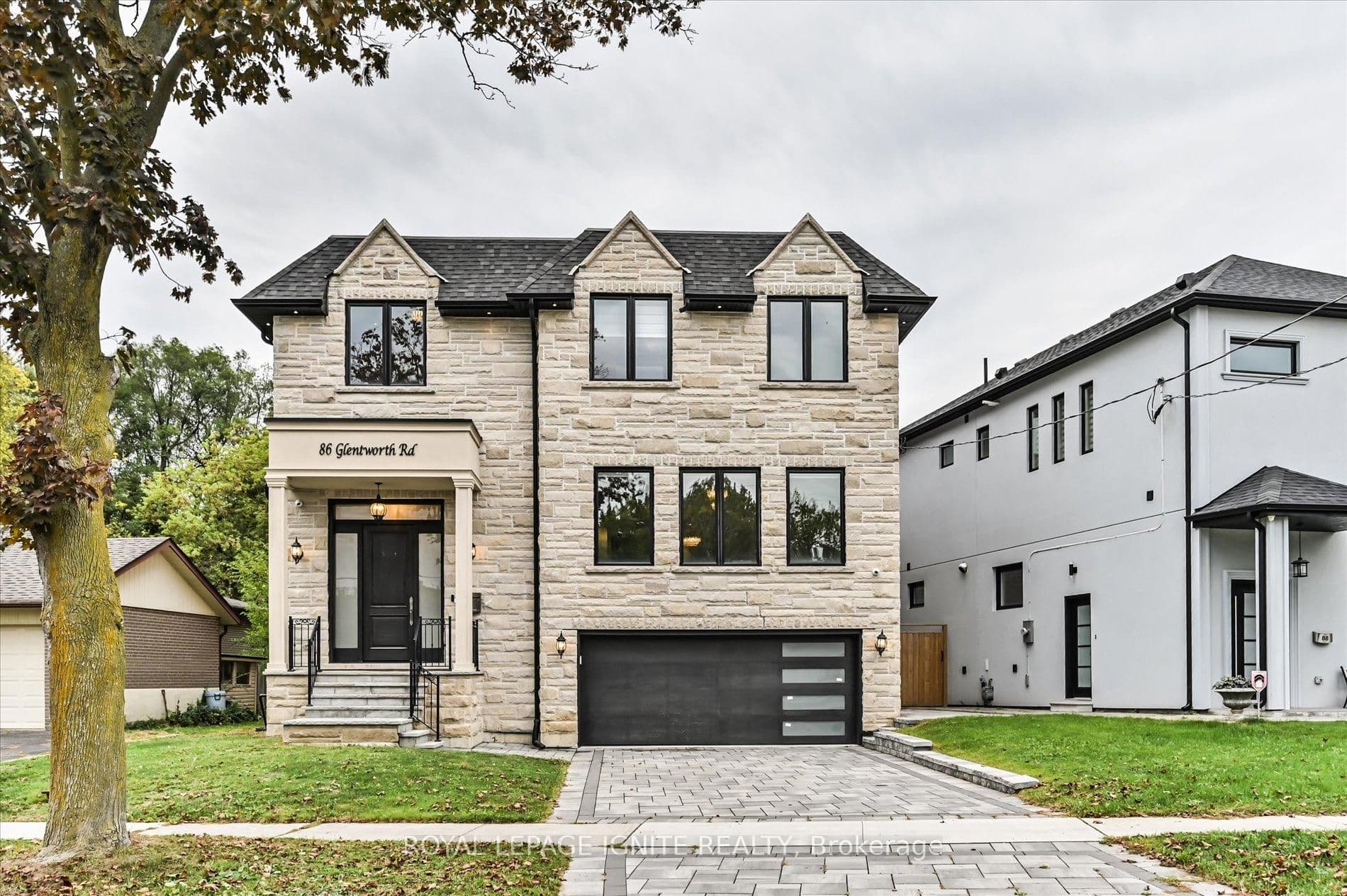 86 Glentworth Road, Toronto C15, ON M2J 2E8