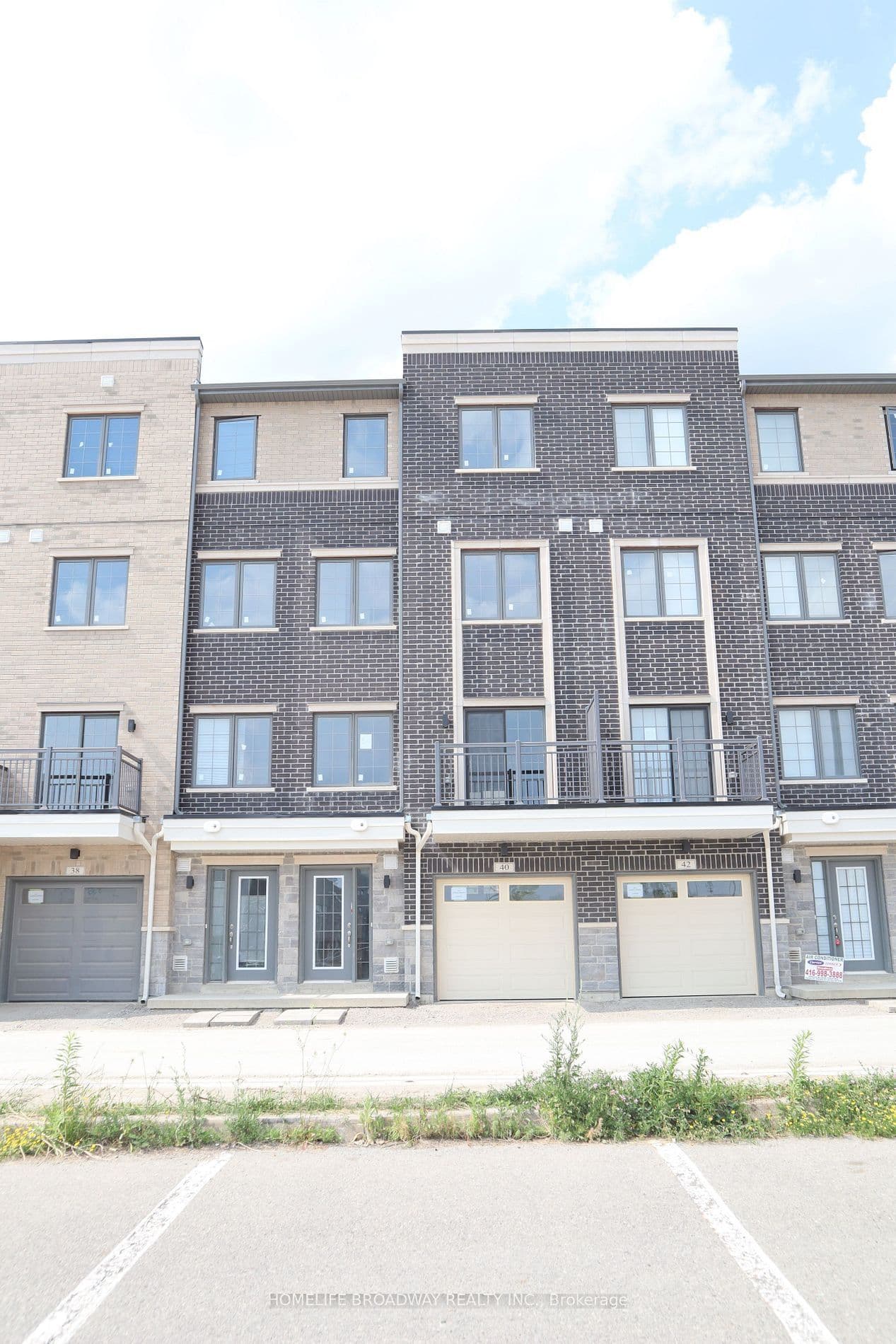 40 Clippers Crescent, Whitchurch-Stouffville, ON L4A 4X7