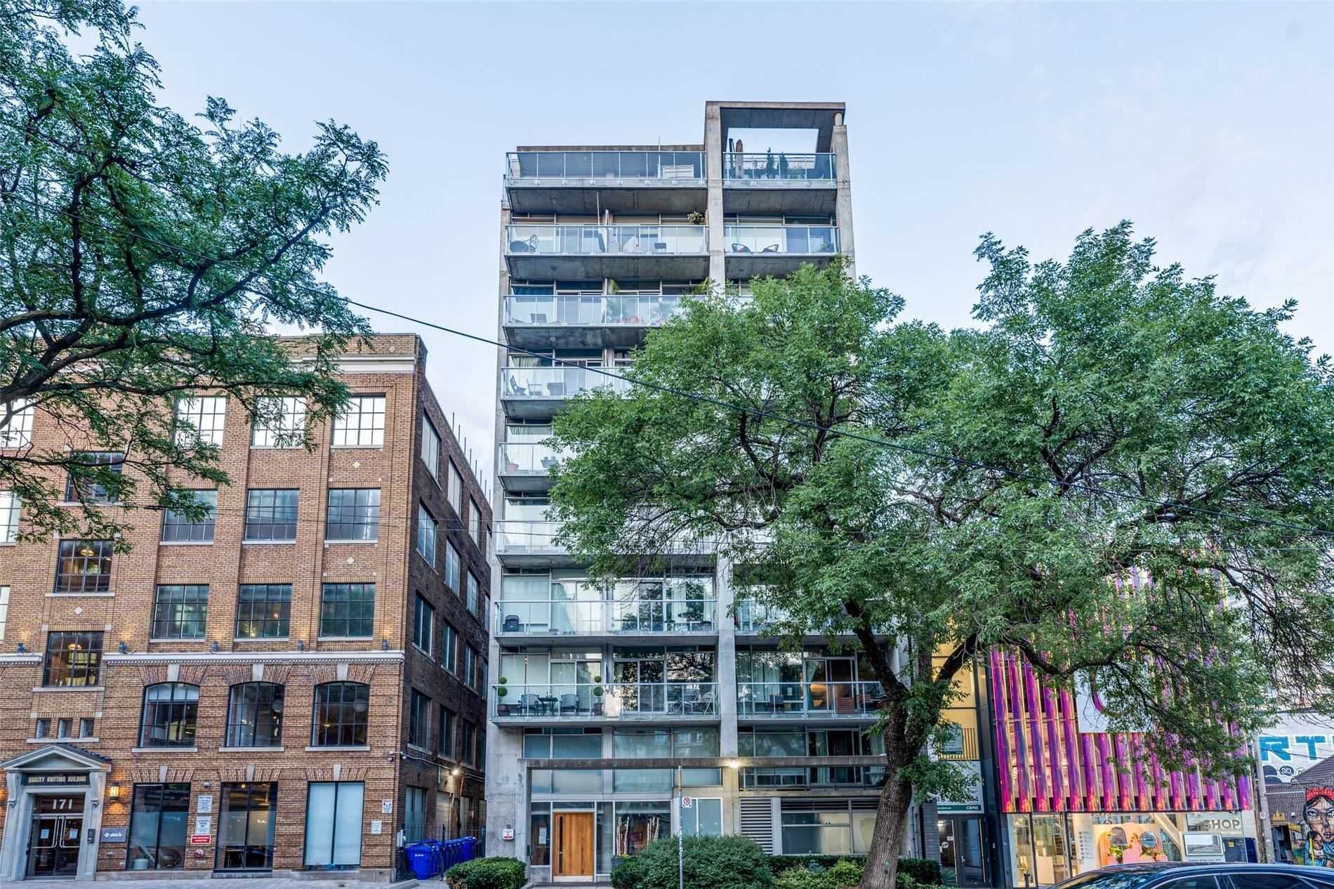 169 John Street 804, Toronto C01, ON M5T 1X3