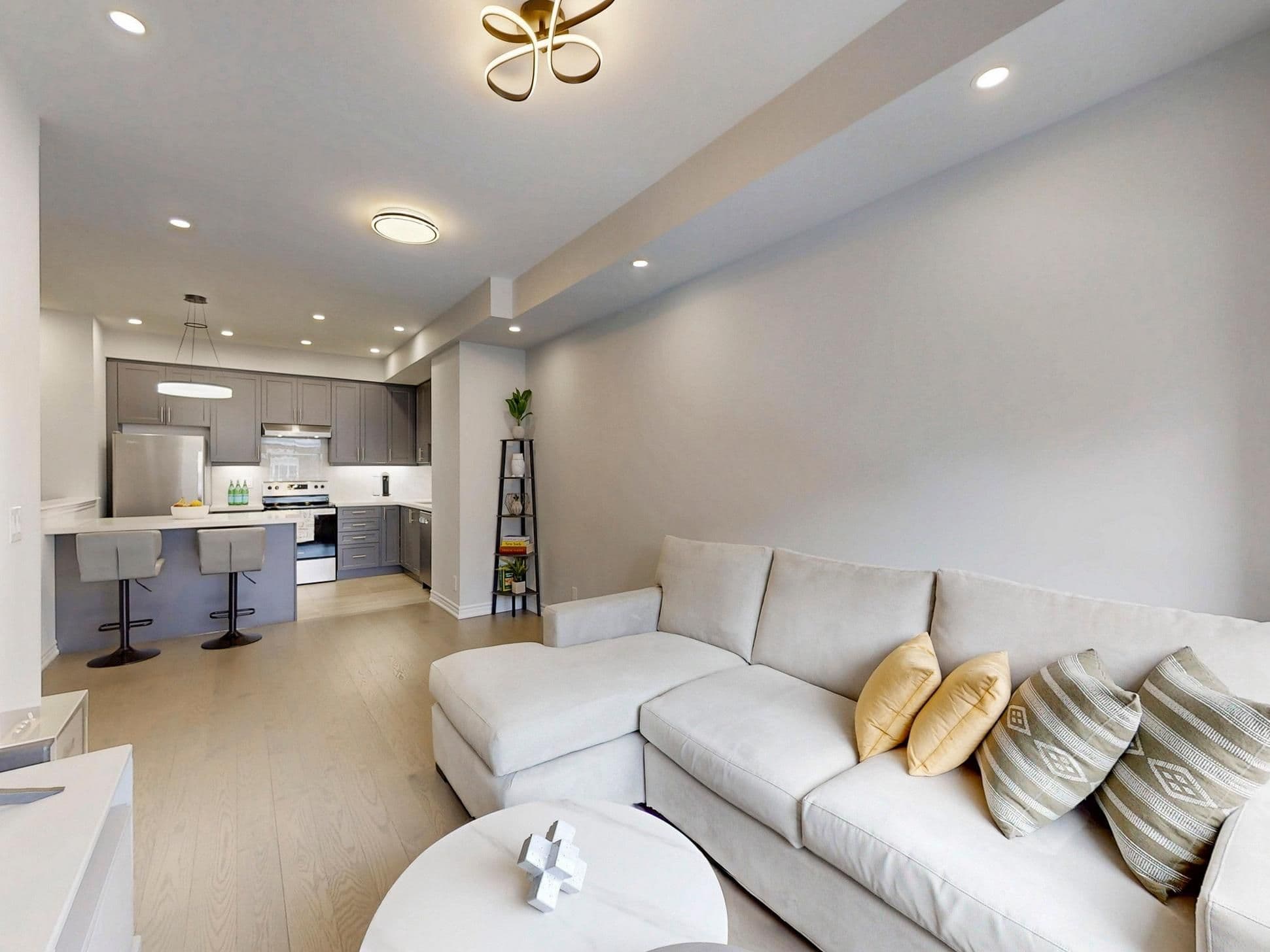 16 Herman Gilroy Lane, Markham, ON L6C 3L7