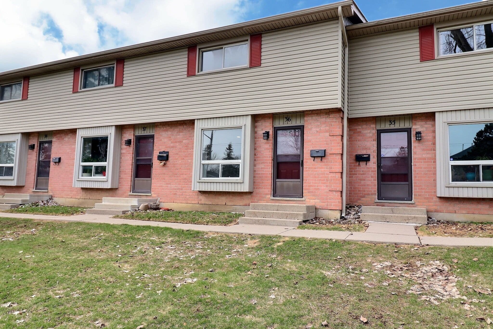 1200 Cheapside Street 36, London East, ON N5Y 5J7