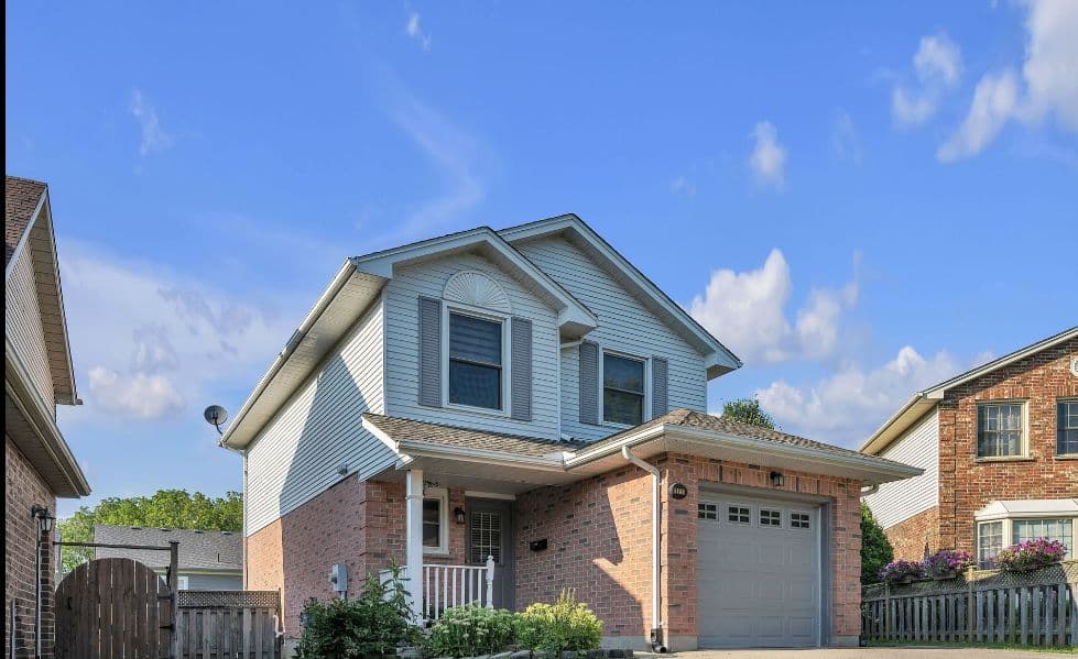 111 Gerald Crescent, London South, ON N5Z 5A4