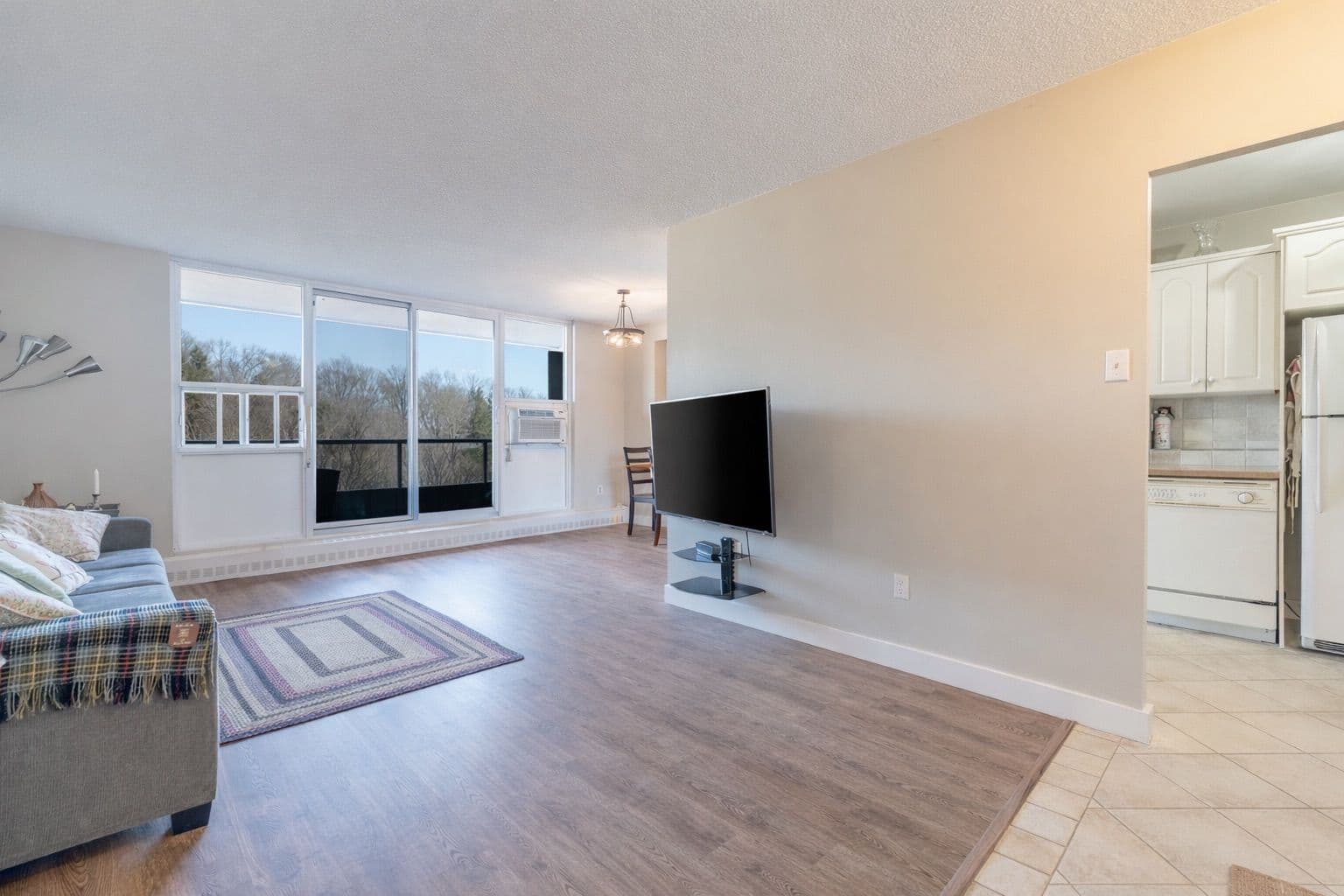 1968 Main Street W 909, Hamilton, ON L8S 1J7