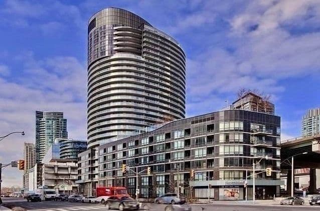 420 Lake Shore G02 Boulevard W 2nd Bed, Toronto C01, ON M5V 2V9