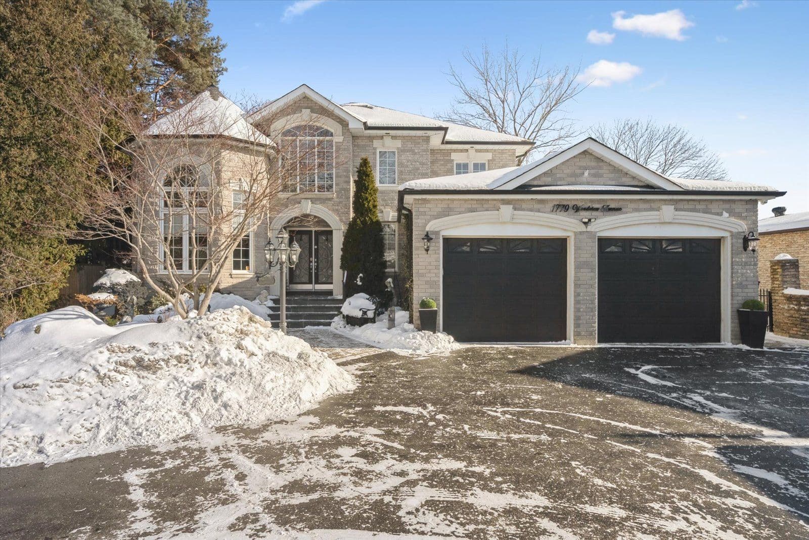 1779 WOODVIEW Avenue, Pickering, ON L1V 1L3