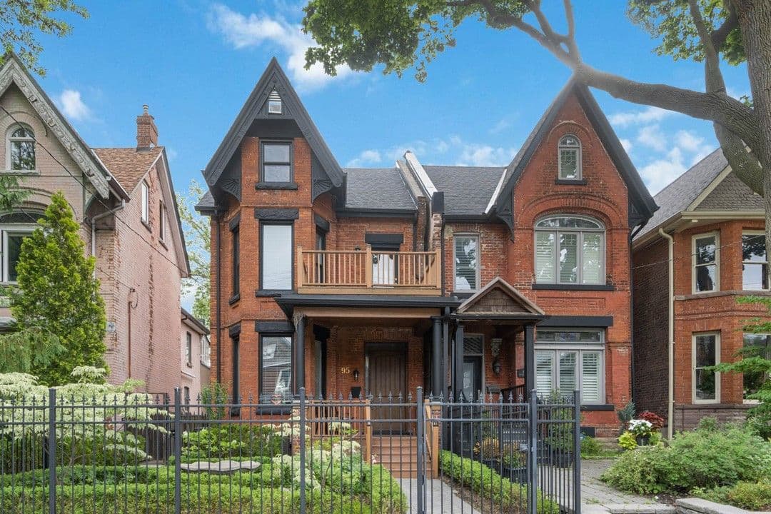 95 Macdonell Avenue Bsmt, Toronto W01, ON M6R 2A4