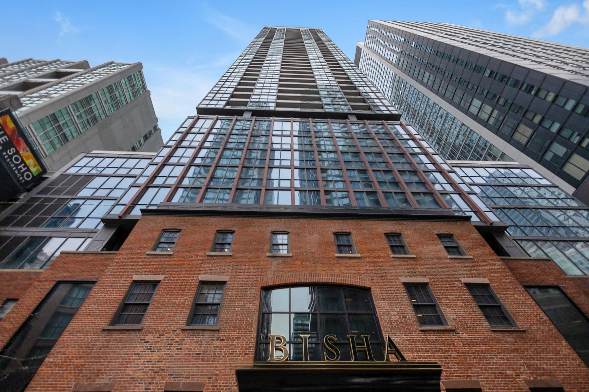 88 Blue Jays Way 1604, Toronto C01, ON M5V 0L7