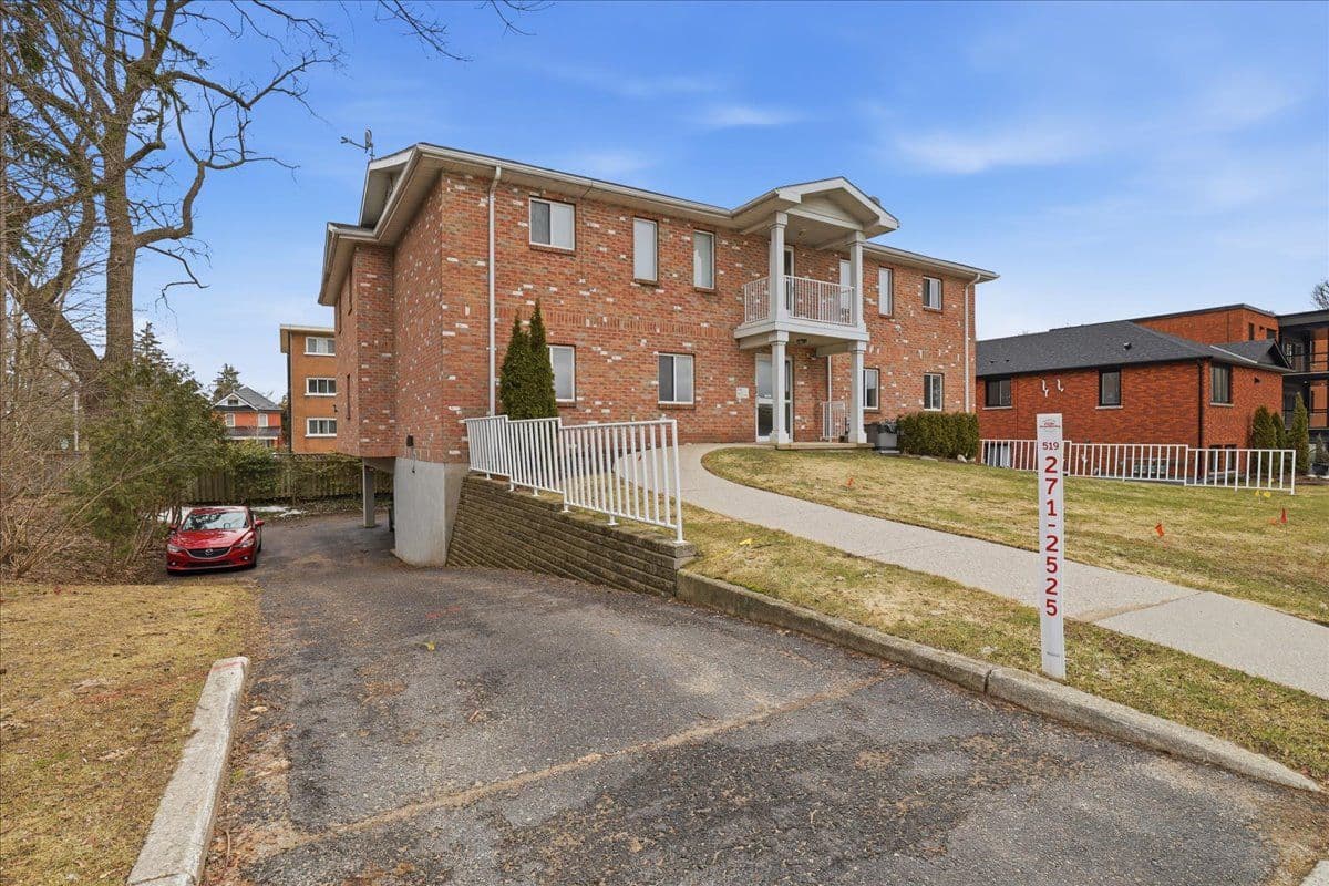 84 Church Street 1, Stratford, ON N5A 2R2