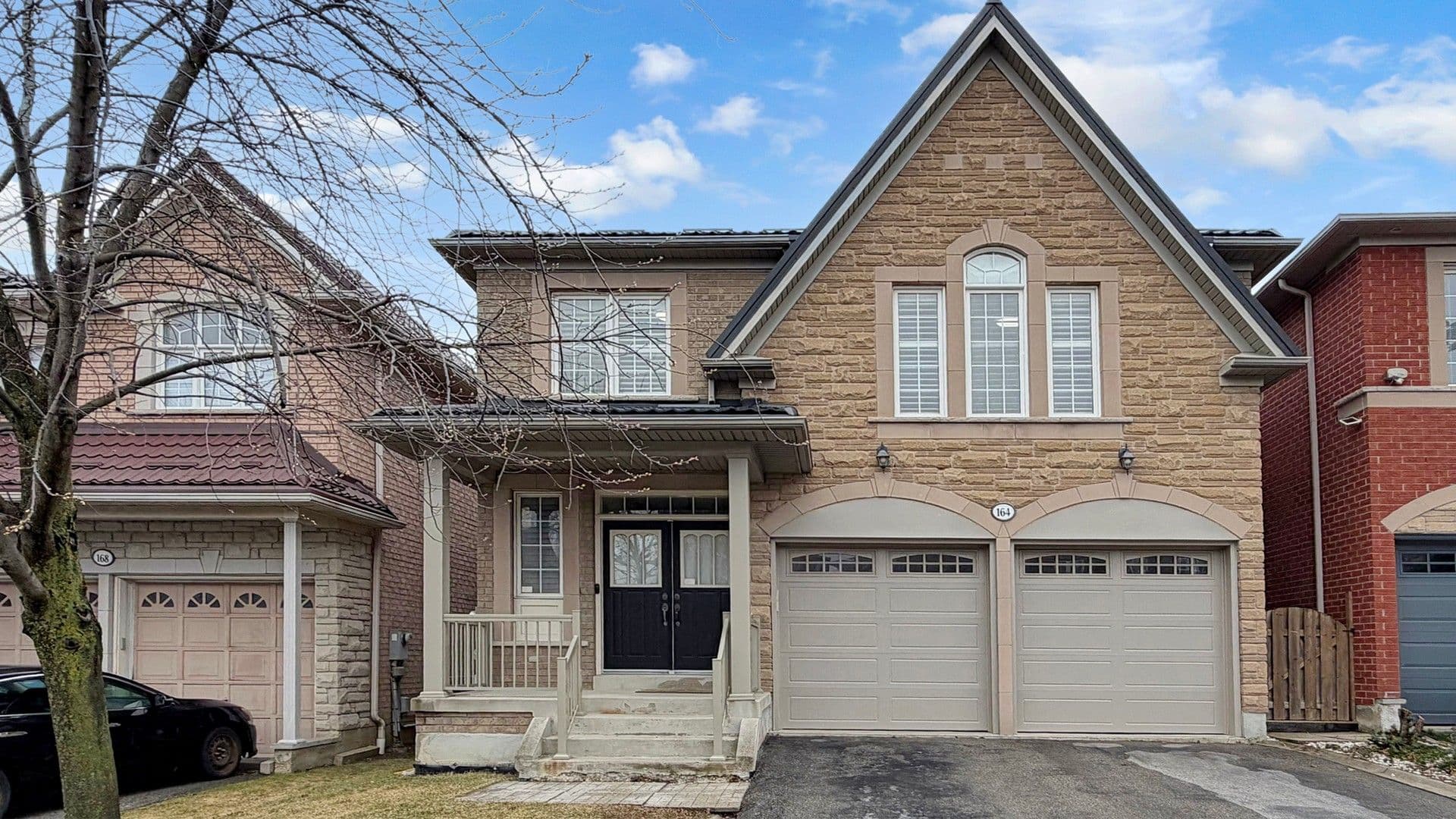 164 Paris Street, Mississauga, ON L4Z 4H6
