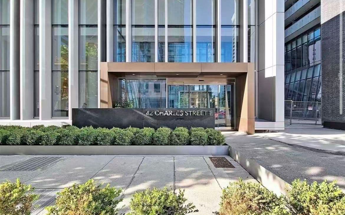 42 Charles Street 1303, Toronto C08, ON M4Y 1T4