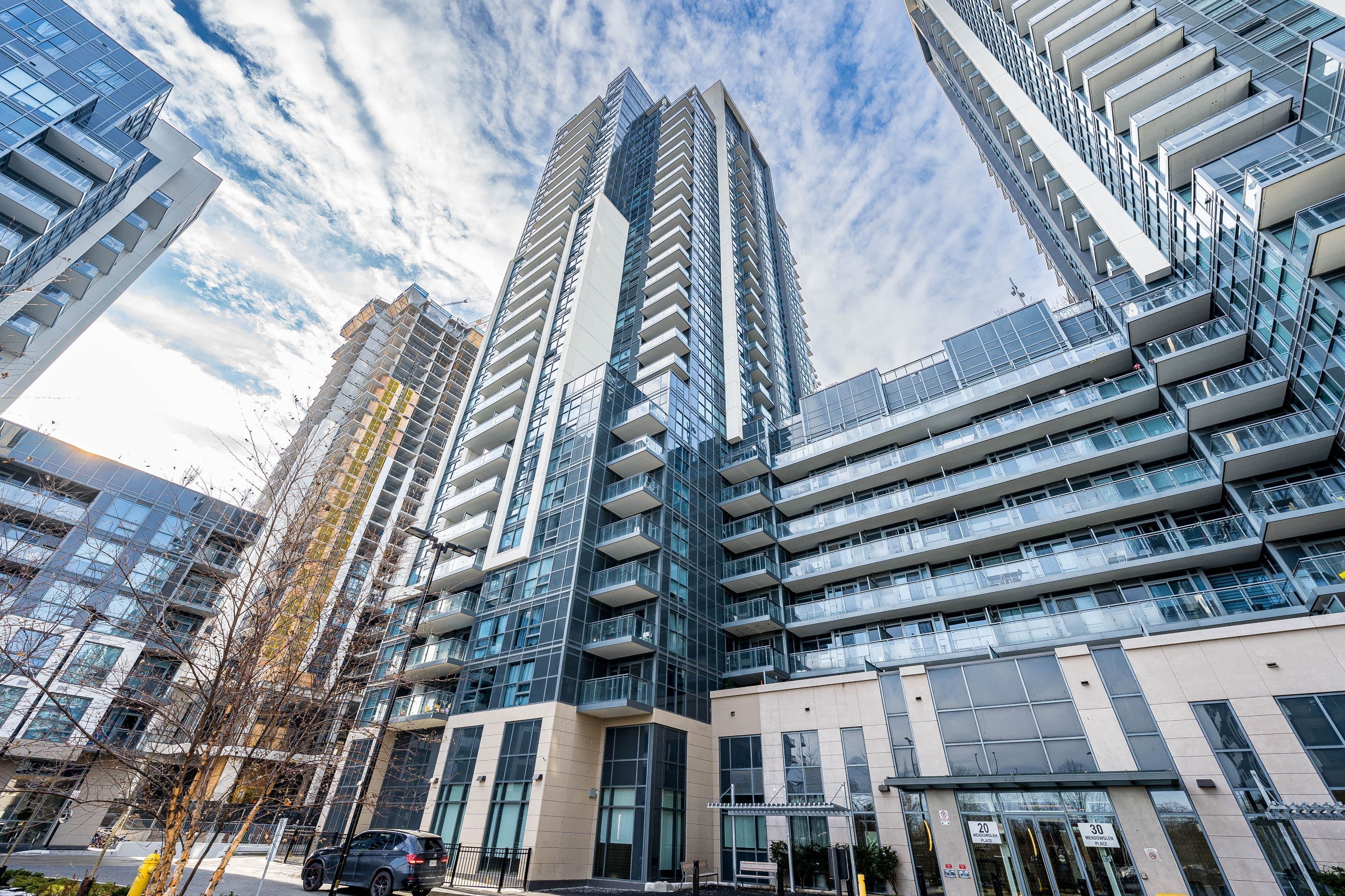 20 Meadowglen Place 222, Toronto E09, ON M1G 0A9